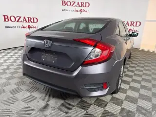 Honda Civic 2017 LX 4dr Sedan CVT