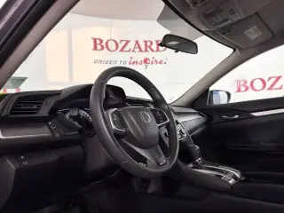 Honda Civic 2017 LX 4dr Sedan CVT