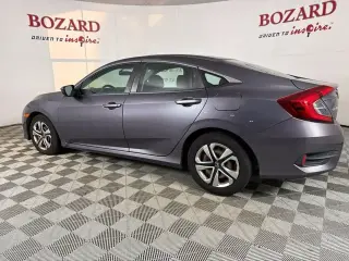 Honda Civic 2017 LX 4dr Sedan CVT
