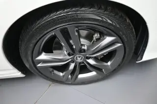 Acura Integra 2024 4dr Liftback CVT con Tecnología y Paquete A-SPEC
