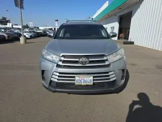 Toyota Highlander 2018 LE 4dr SUV (3.5L V6)