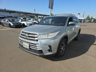 Toyota Highlander 2018 LE 4dr SUV (3.5L V6)