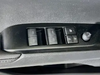 Toyota Camry 2026 SE 4dr Sedan