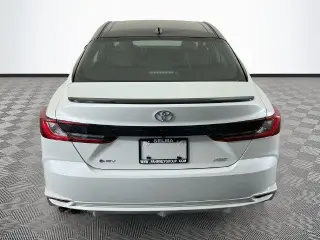 Toyota Camry 2026 SE 4dr Sedan