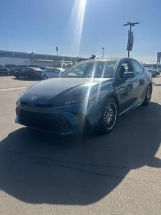 Toyota Camry 2025 SE 4dr Sedan