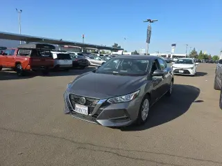 Nissan Sentra 2020 S 4dr Sedán