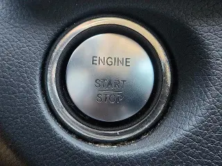 Mercedes-Benz Clase E 2014 E 350 Luxury Sedán de 4 puertas