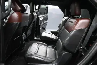 Ford Explorer 2022 AWD Platinum 4dr SUV