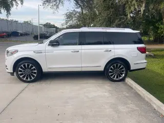 Lincoln Navigator 2018 4x4 Select 4dr SUV