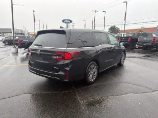 Honda Odyssey 2025 Touring 4dr Mini-Van