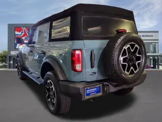Ford Bronco 2023 4x4 Base 4dr SUV