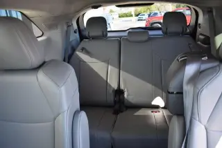 Toyota Sienna 2024 XLE 8-Pasajeros 4dr Mini-Van