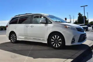 Toyota Sienna 2020 AWD XLE Premium 7-Pasajeros 4dr Mini-Van