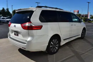 Toyota Sienna 2020 AWD XLE Premium 7-Pasajeros 4dr Mini-Van