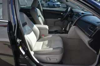 Toyota Camry 2014 XLE 4dr Sedan