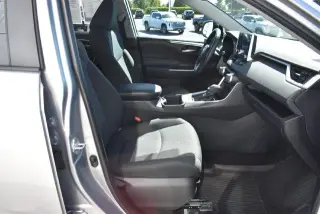 Toyota RAV4 2024 AWD XLE 4dr SUV