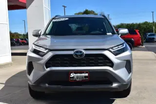 Toyota RAV4 2024 AWD XLE 4dr SUV