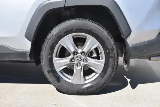 Toyota RAV4 2024 AWD XLE 4dr SUV