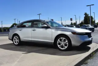 Honda Accord 2024 LX 4dr Sedán