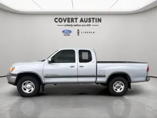 Toyota Tundra 2000 4dr SR5 V8 Extended Cab SB