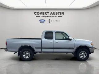 Toyota Tundra 2000 4dr SR5 V8 Extended Cab SB