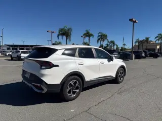 Kia Sportage 2023 LX 4p SUV