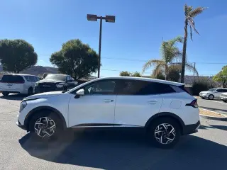 Kia Sportage 2023 LX 4p SUV
