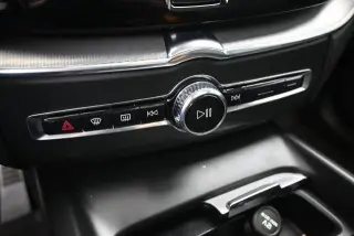 Volvo XC60 Recharge 2021 eAWD T8 R-Design 4dr SUV