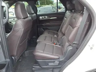 Ford Explorer 2025 AWD Platinum 4dr SUV