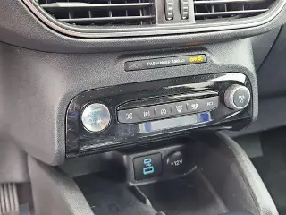 Ford Escape 2023 4x4 Platinum 4p SUV