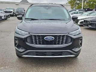 Ford Escape 2023 4x4 Platinum 4p SUV