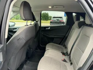 Ford Escape Plug-In Hybrid 2021 SE 4dr SUV
