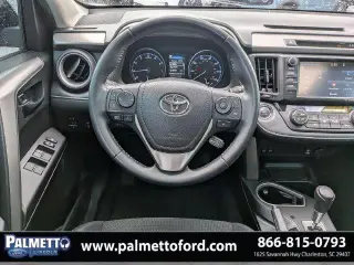 Toyota RAV4 2017 XLE 4p SUV