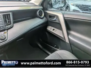 Toyota RAV4 2017 XLE 4p SUV