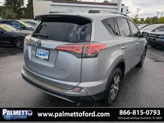 Toyota RAV4 2017 XLE 4p SUV
