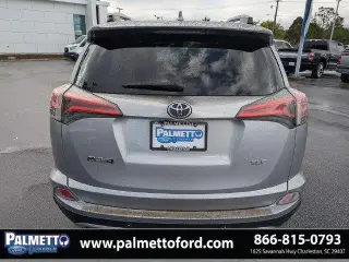 Toyota RAV4 2017 XLE 4p SUV