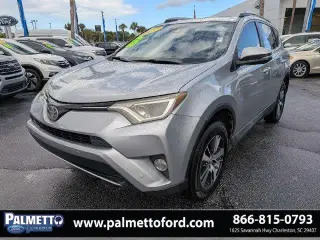 Toyota RAV4 2017 XLE 4p SUV