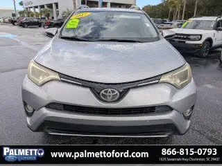 Toyota RAV4 2017 XLE 4p SUV