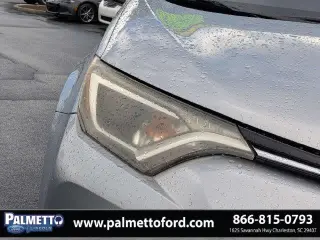 Toyota RAV4 2017 XLE 4p SUV