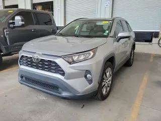 Toyota RAV4 2021 XLE Premium SUV 4 puertas