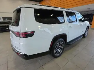 Jeep Wagoneer L 2023 4x4 Serie II 4p SUV