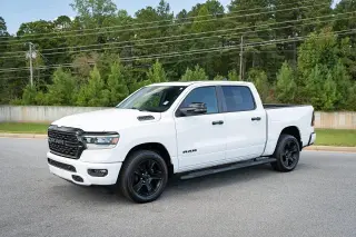 Ram 1500 2023 4x4 Big Horn 4p Cab Camioneta de 5.6 ft. SB