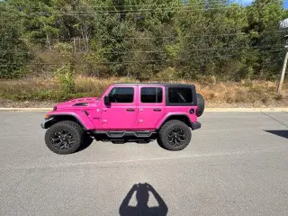 Jeep Wrangler Unlimited 2018 4x4 Sport 4p SUV (lanzamiento a mitad del año)
