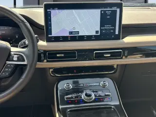 Lincoln Nautilus 2023 Reserve 4dr SUV