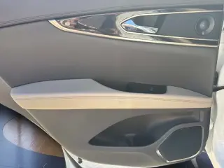 Lincoln Nautilus 2023 Reserve 4dr SUV