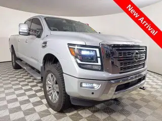Nissan Titan XD 2020 4x4 SL 4dr Crew Cab 6.6 ft. LB