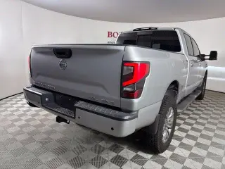 Nissan Titan XD 2020 4x4 SL 4dr Crew Cab 6.6 ft. LB