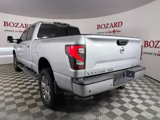 Nissan Titan XD 2020 4x4 SL 4dr Crew Cab 6.6 ft. LB
