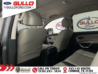 Nissan Titan 2023 4x4 SV 4p Crew Cab 5.6 ft. CB