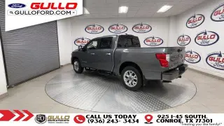 Nissan Titan 2023 4x4 SV 4p Crew Cab 5.6 ft. CB